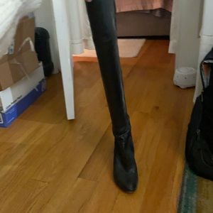 Just over the knee Ninewest black boots